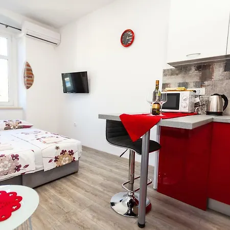 Lighthouse リエカ