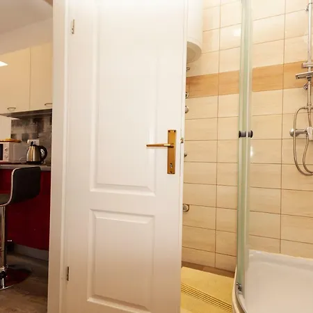 Lighthouse Apartment *